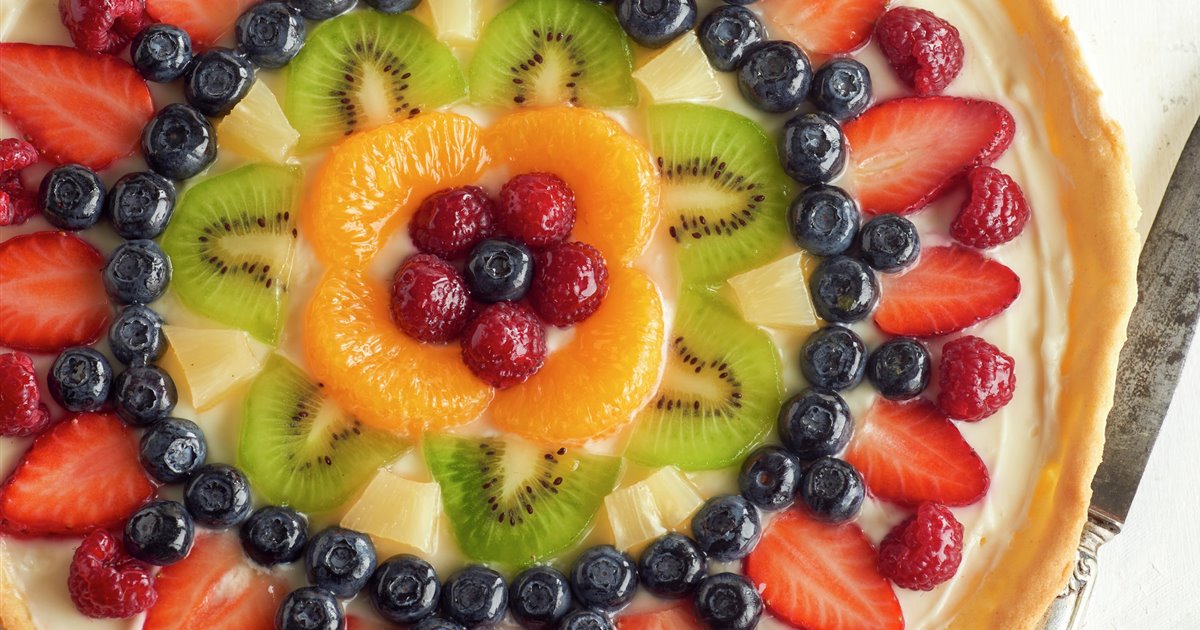 Tarta decoracion Muñeca con pelo de frutas - Dulzura Mia