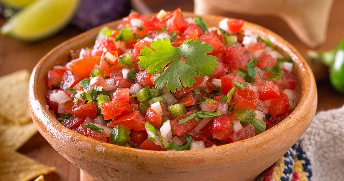 Cómo hacer pico de gallo: la receta más fácil de la salsa mexicana  tradicional