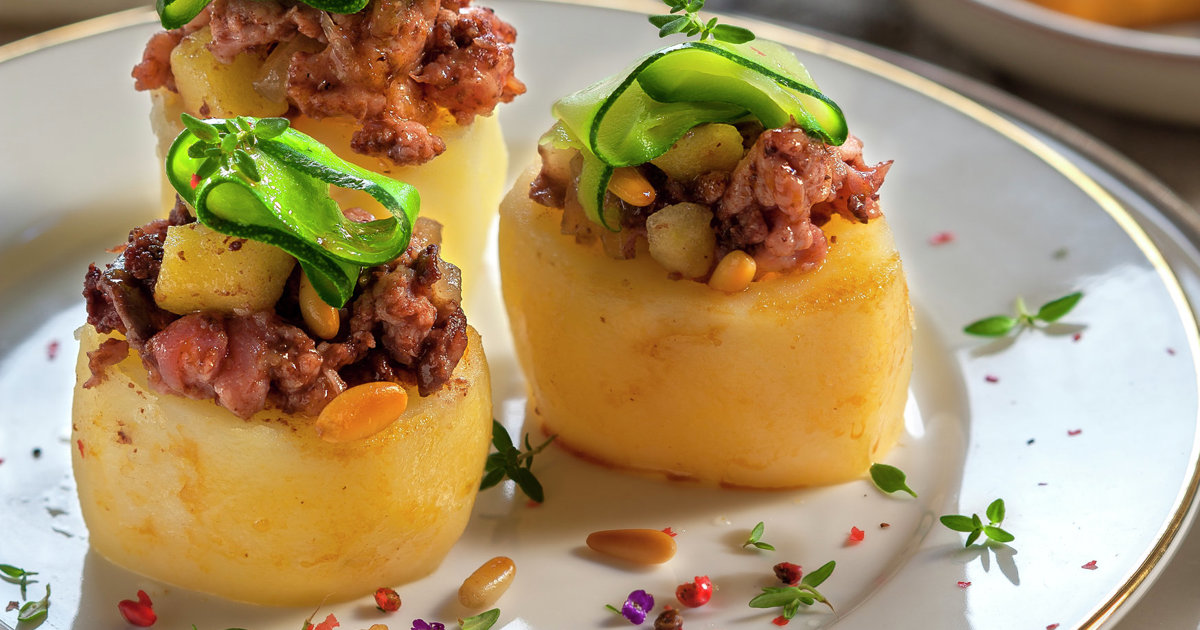 Patatas Confitadas Rellenas De Carne Y Manzana Un Aperitivo De Lujo Muy Económico 7849